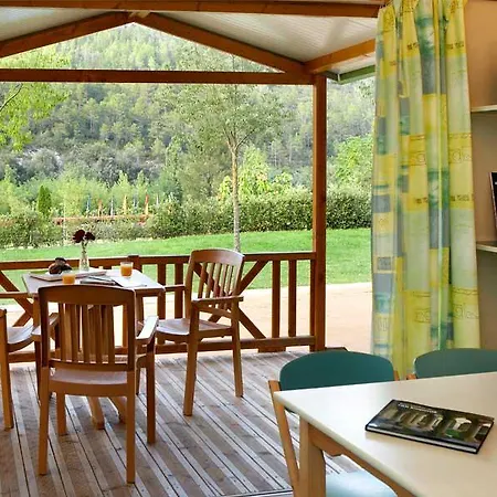 Taiga Bassegoda Park مكان تخييم 5*