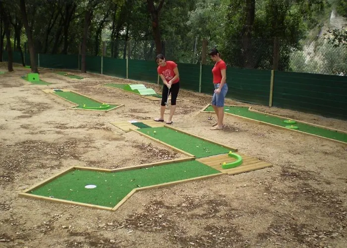 Taiga Bassegoda Park Camping Albanya