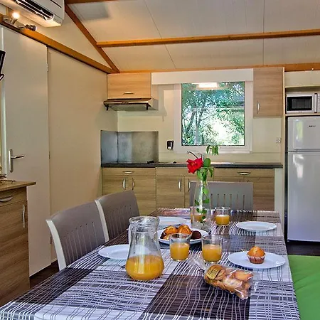 Taiga Bassegoda Park 5* Albanya
